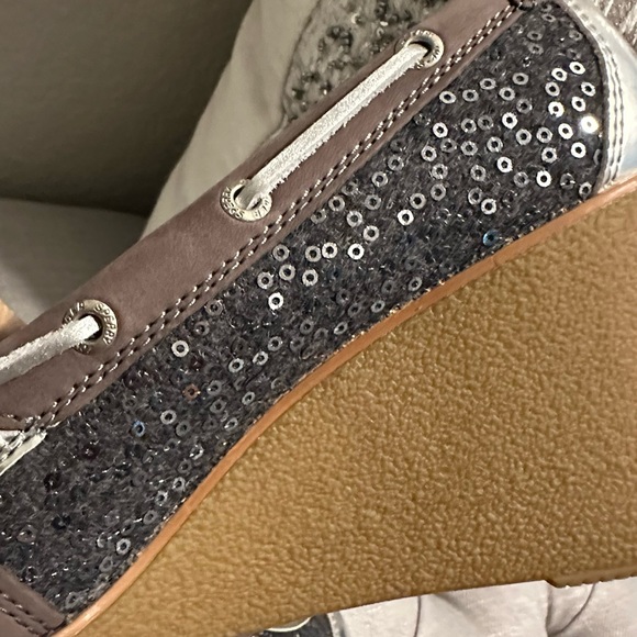 🔥 Sperry Top Sider Wedge Heels with Sequins - Picture 6 of 13